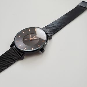 SK | Stainless Steel Thin Quartz Adjustable Mesh Wristwatch Rose Gold + Black